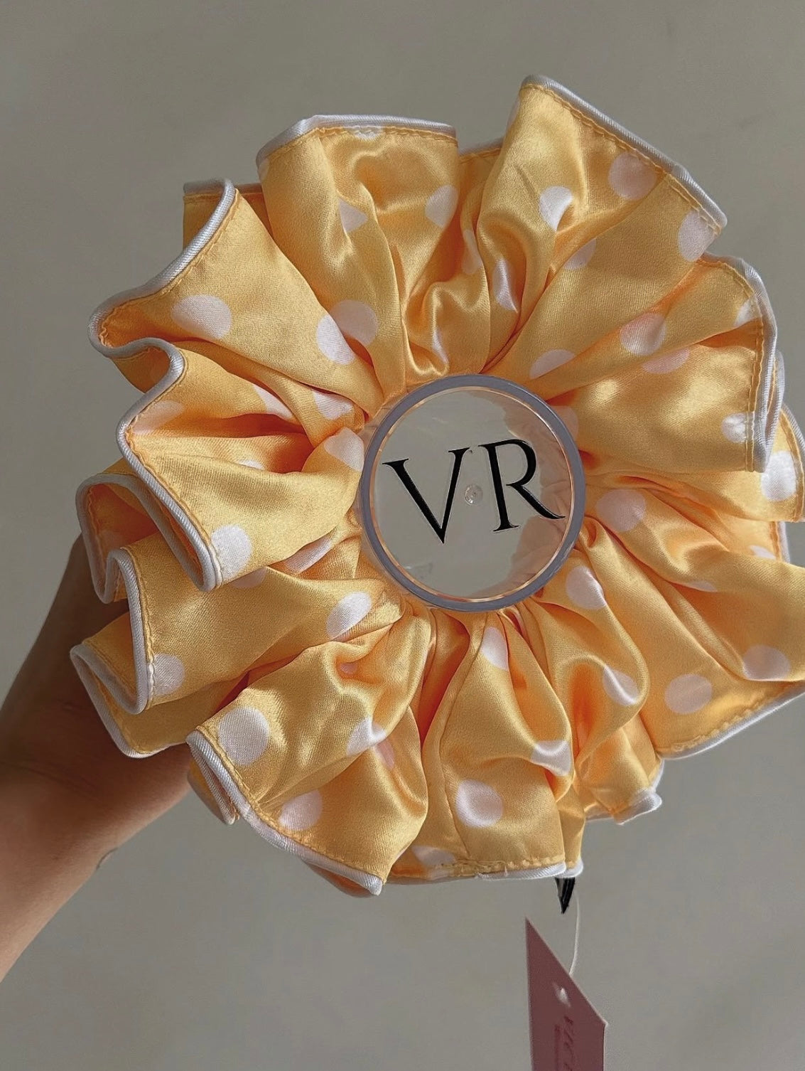 Lemon polkadot XXL VR SCRUNCHIE