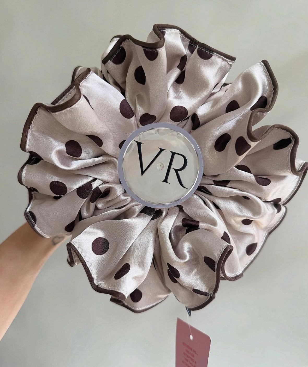 Beige / brown polkadot XXL VR SCRUNCHIE