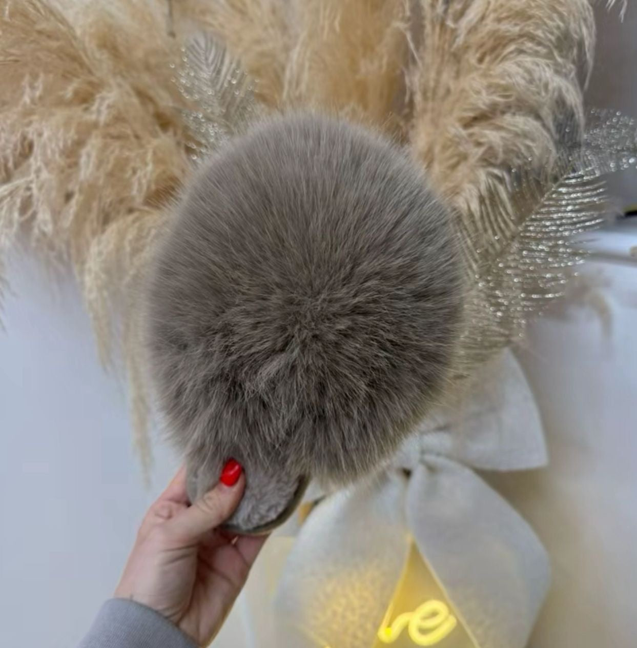 Children Queenie Extreme Faux Fur Slippers - Mocha