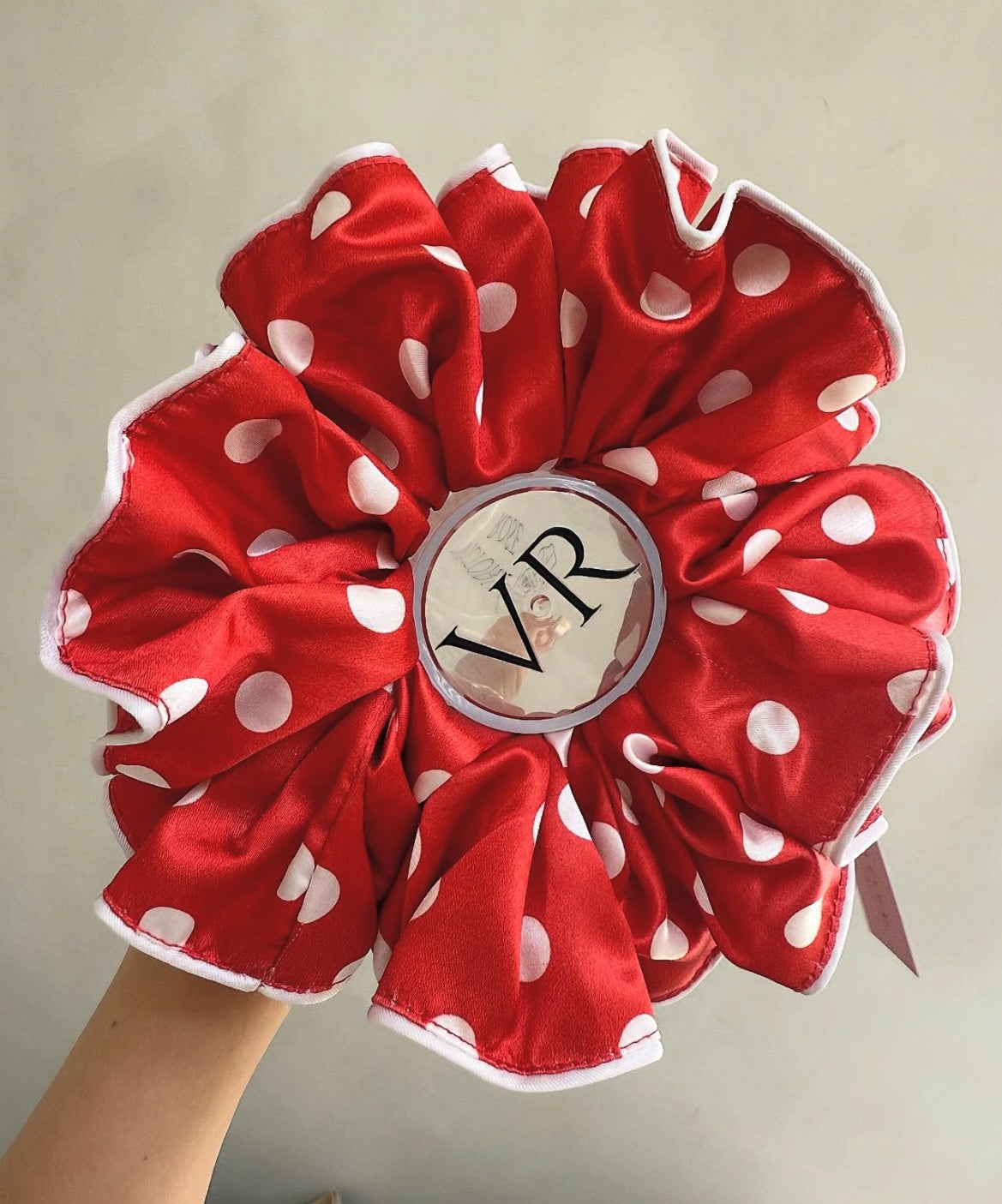 Red polkadot XXL VR SCRUNCHIE