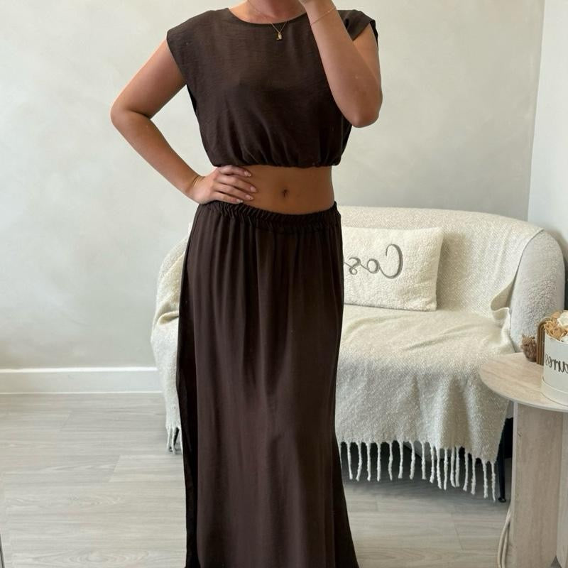 “ Marnie” Elegant Midi skirt set in Multiple Colors - Perfect for Any Occasion
