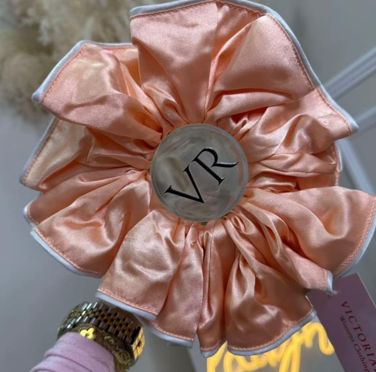 Raye XXL Scrunchie - Peach